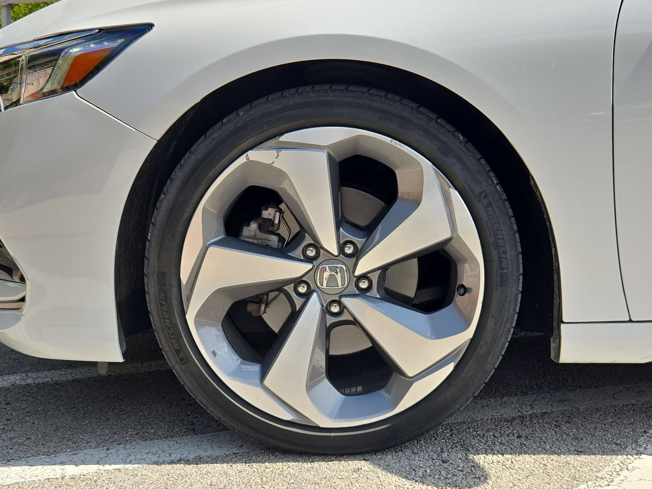 2020 Honda Accord Touring - Photo 30