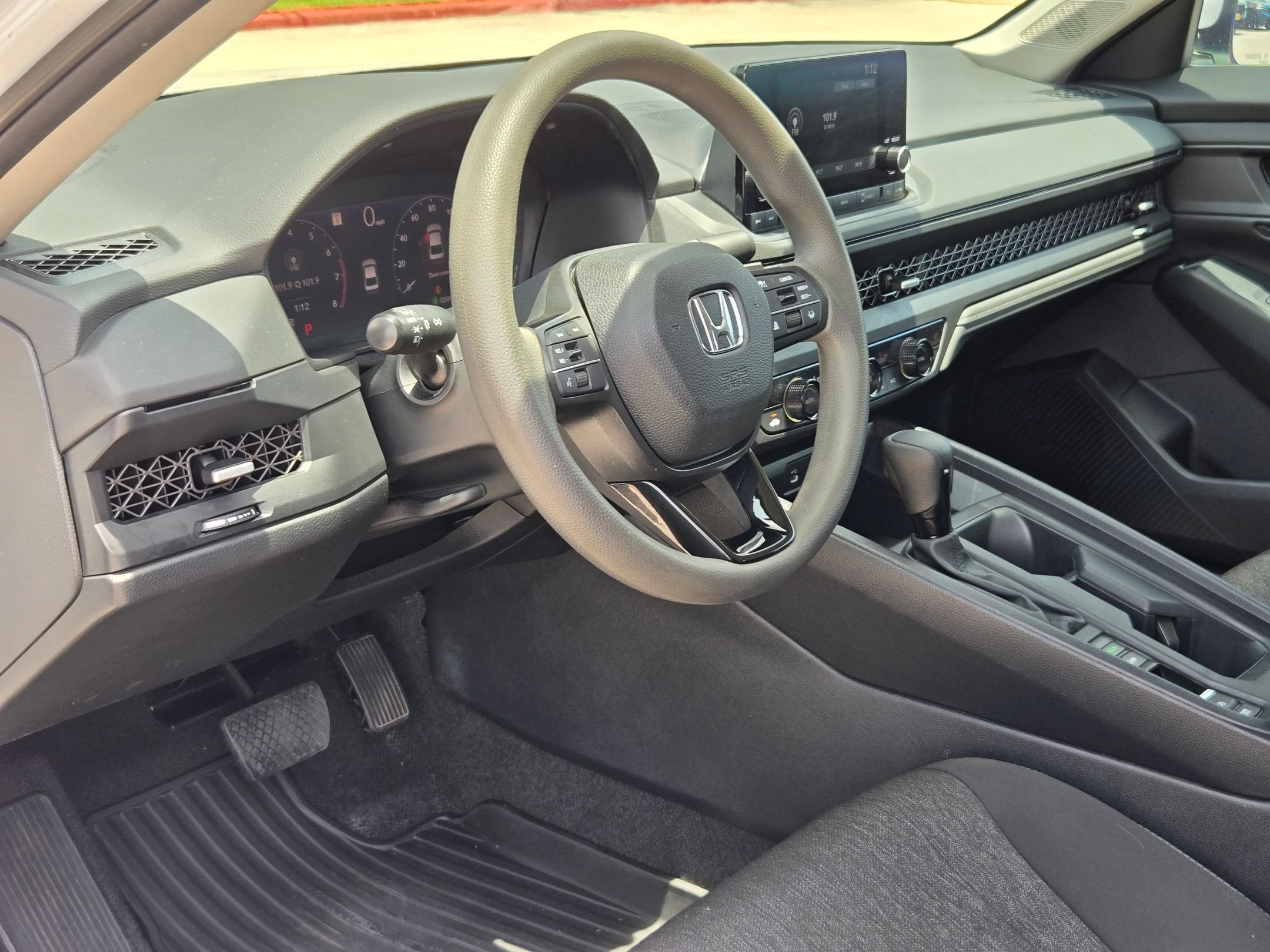 2023 Honda Accord EX - Photo 12