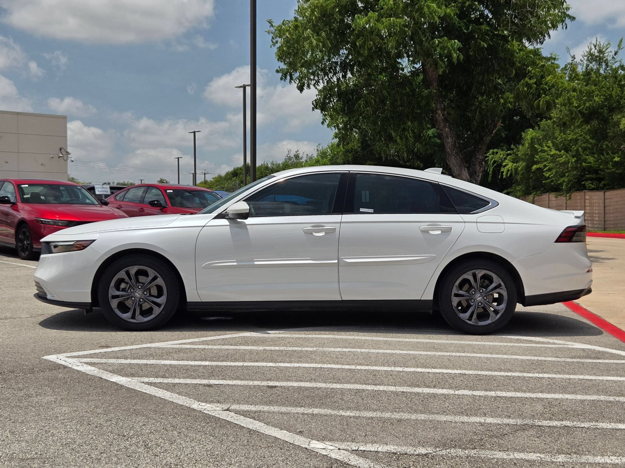 2023 Honda Accord EX - Photo 6