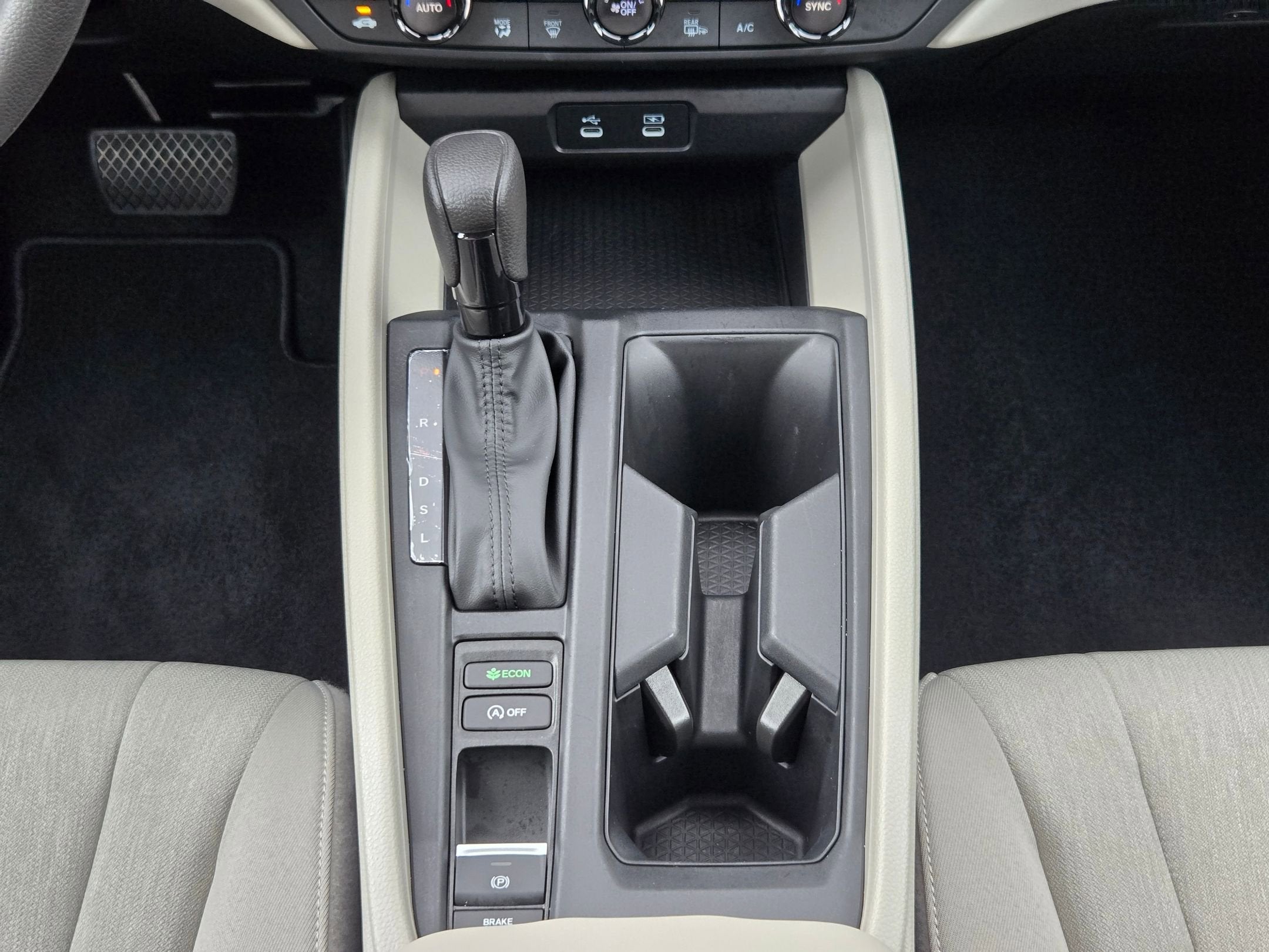 2025 Honda Accord SE - Photo 18