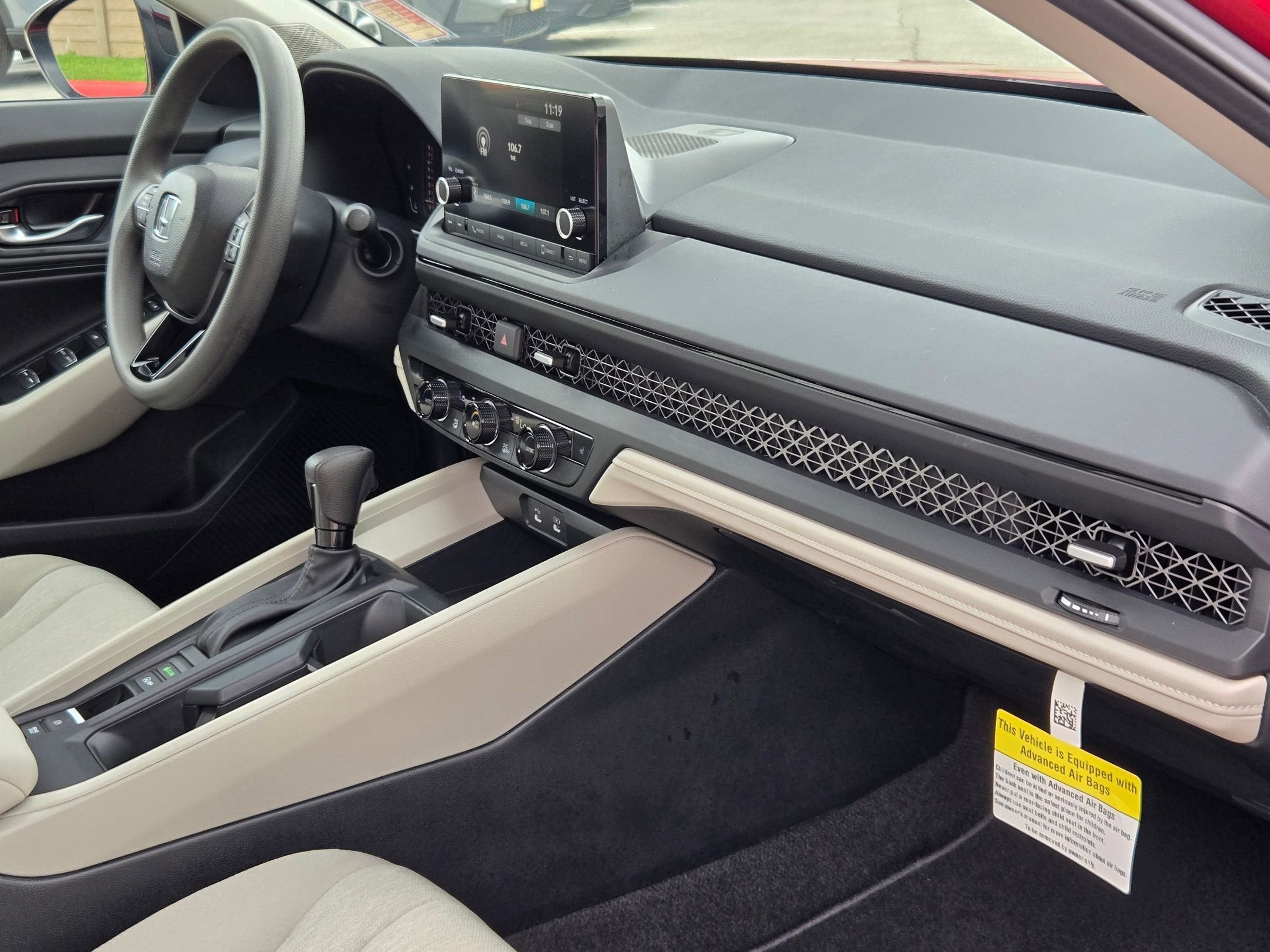2025 Honda Accord SE - Photo 28