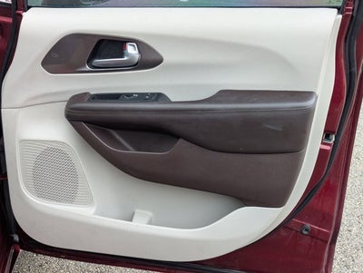 2017 Chrysler Pacifica Touring Plus