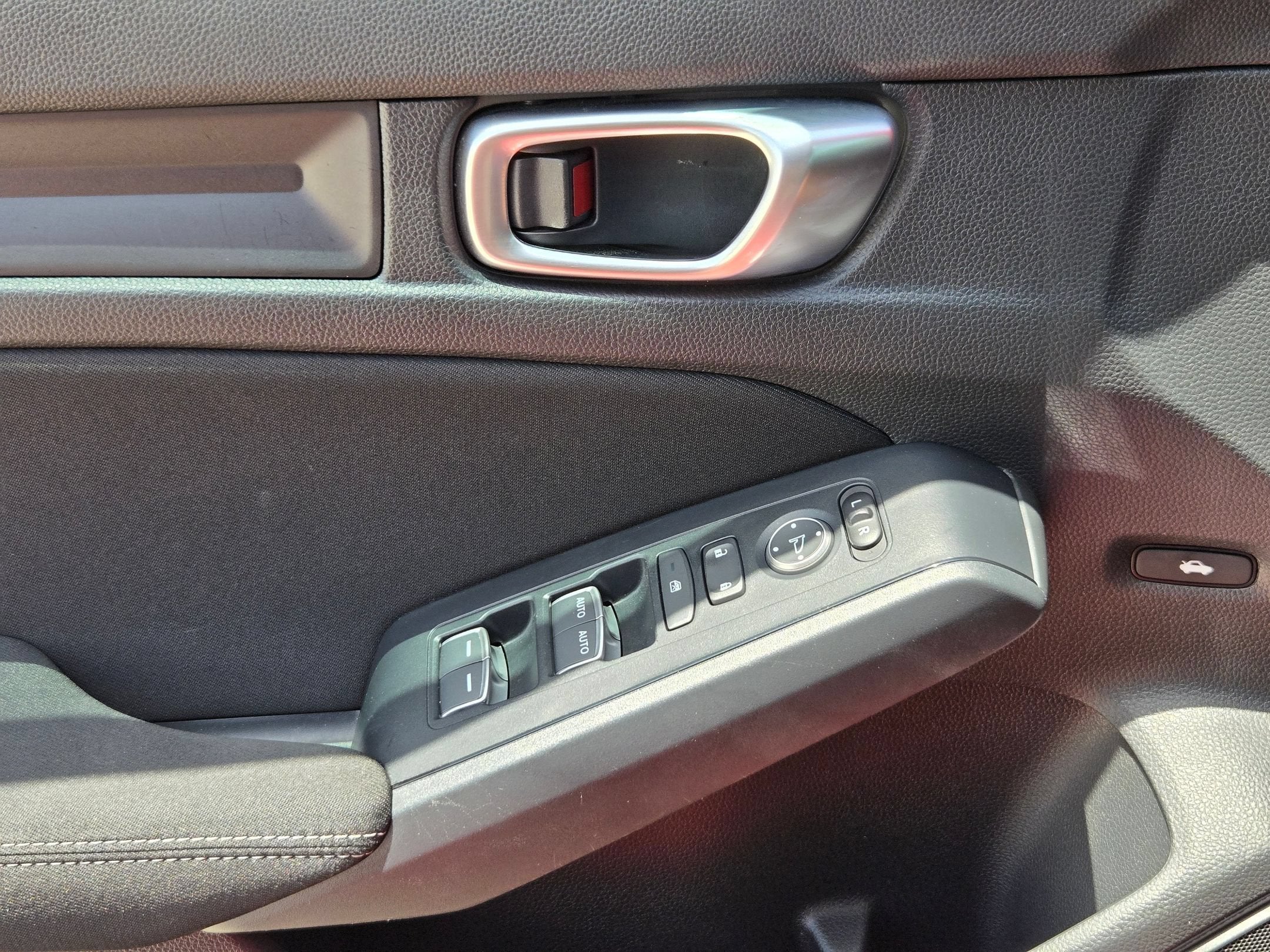 2024 Honda Civic LX - Photo 11
