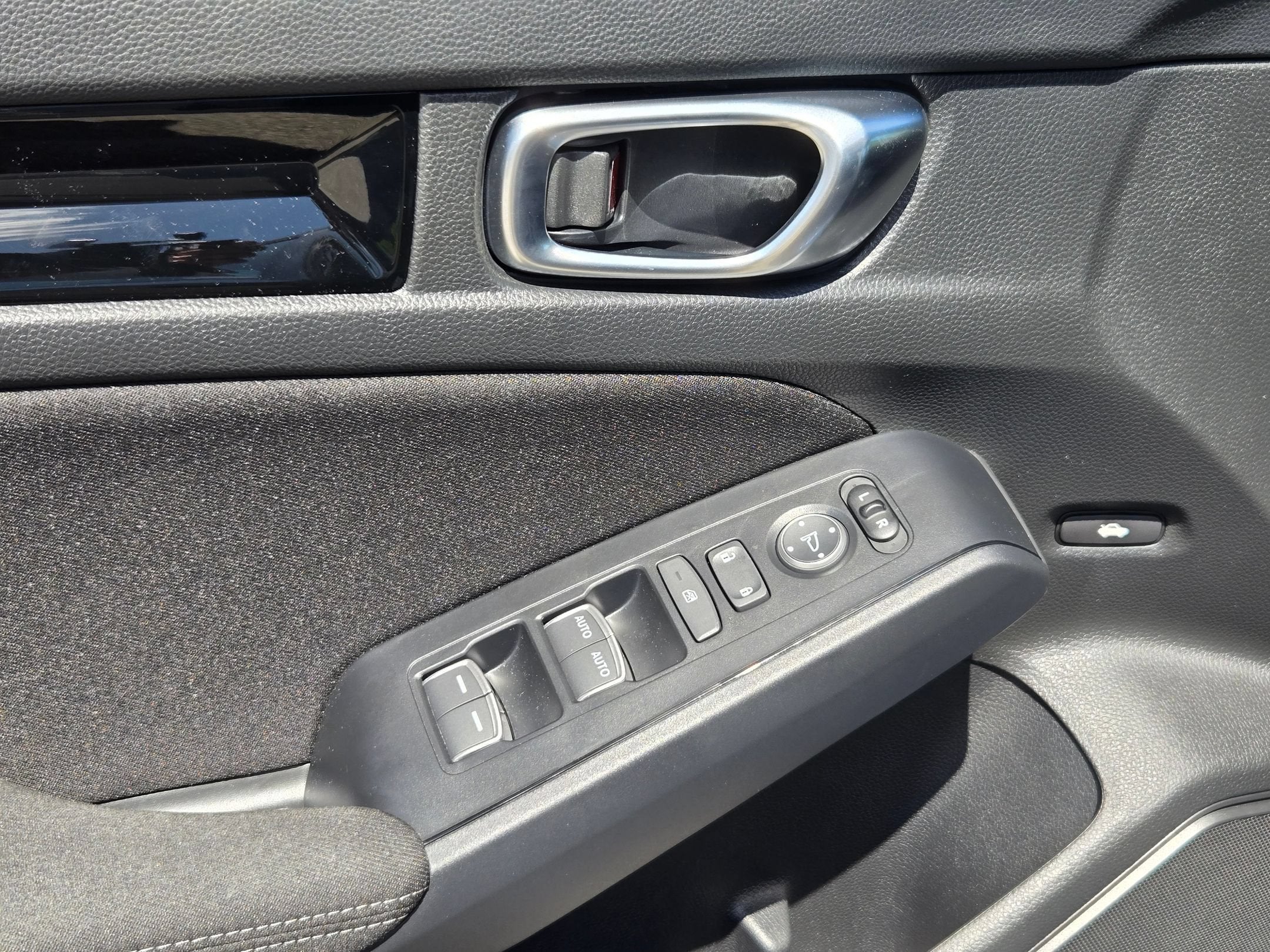 2026 Honda Civic Sport - Photo 11