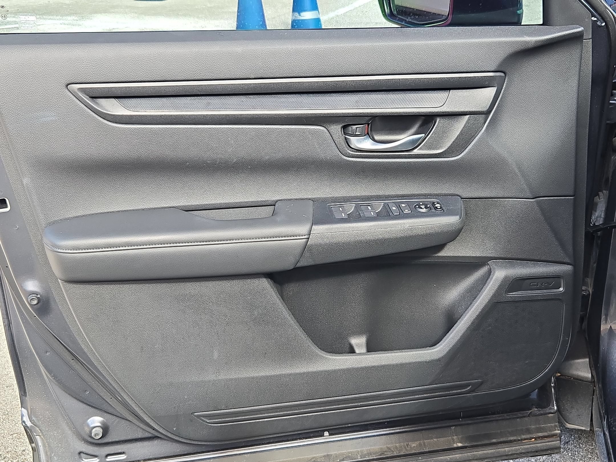 2025 Honda CR-V LX - Photo 10