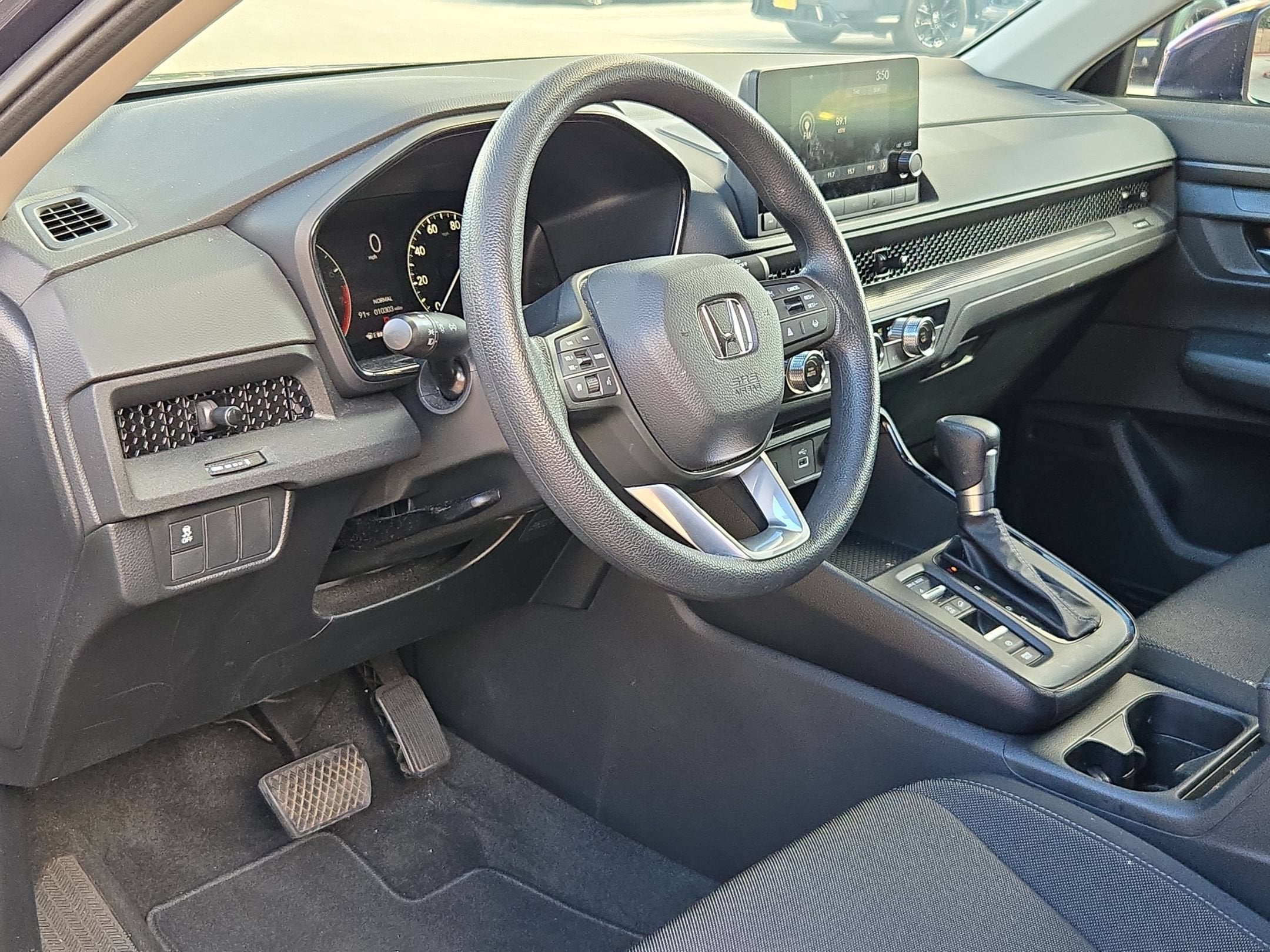 2025 Honda CR-V LX - Photo 12