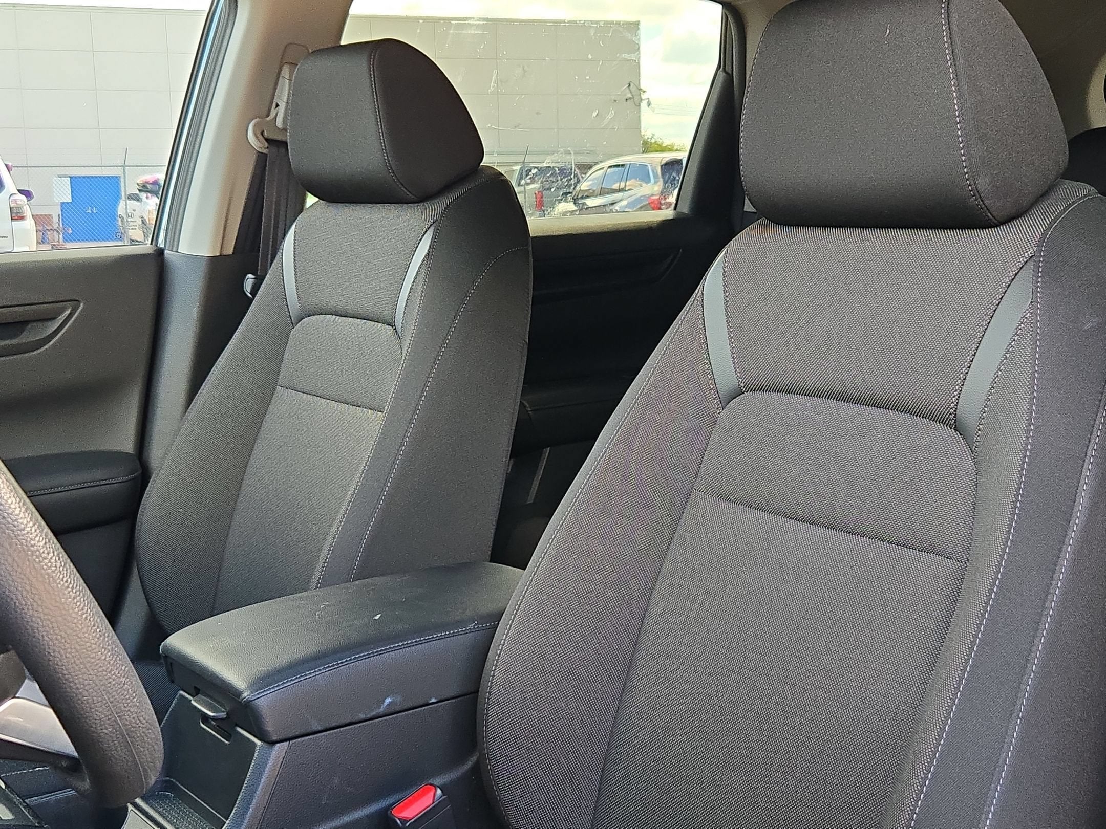 2025 Honda CR-V LX - Photo 13