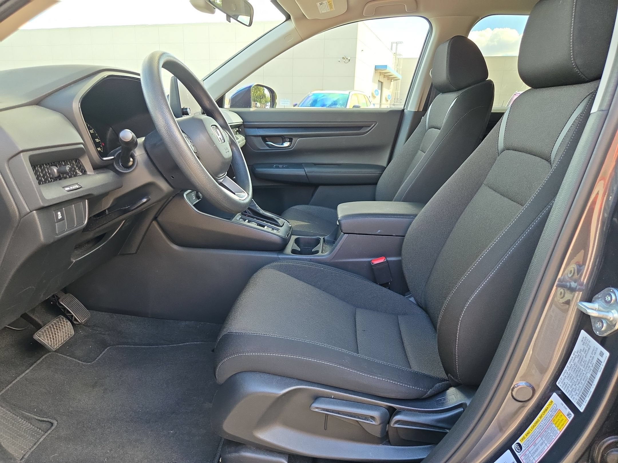 2025 Honda CR-V LX - Photo 9