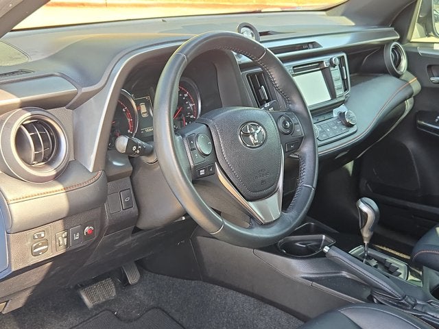 2017 Toyota RAV4 SE