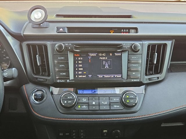 2017 Toyota RAV4 SE