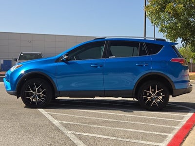 2017 Toyota RAV4 SE