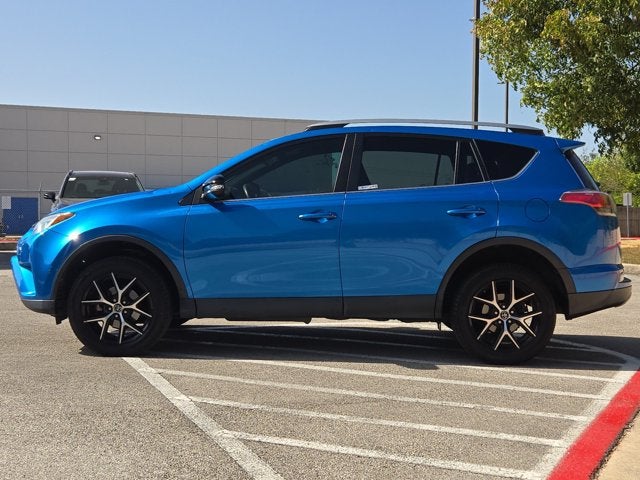 2017 Toyota RAV4 SE