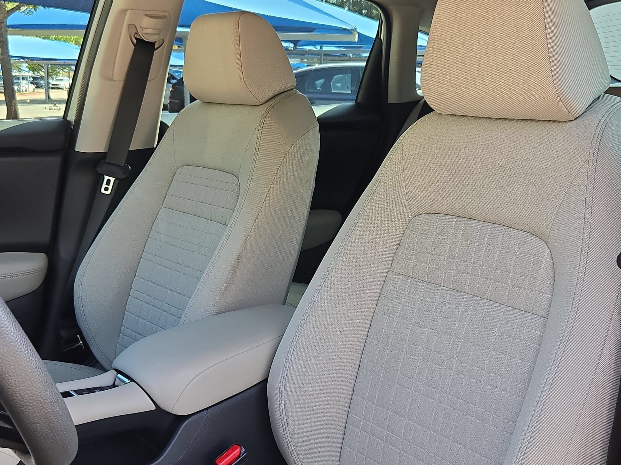 2025 Honda HR-V LX - Photo 13