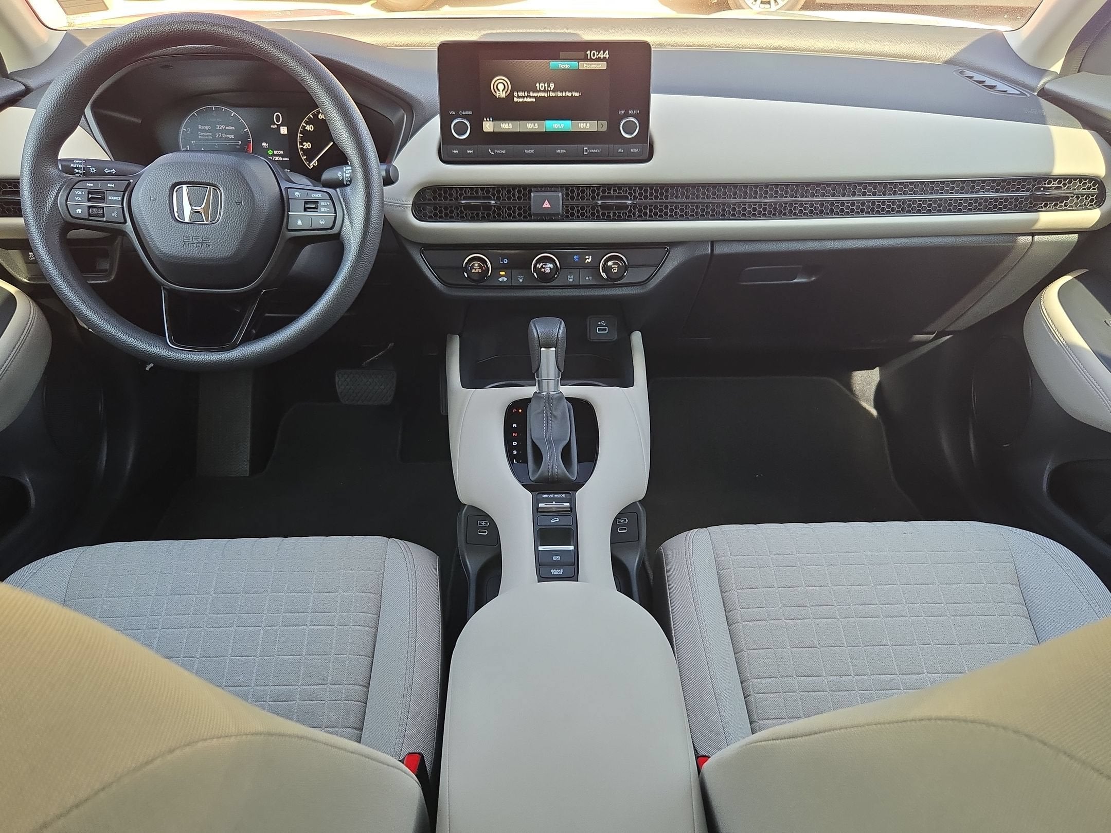 2025 Honda HR-V LX - Photo 16