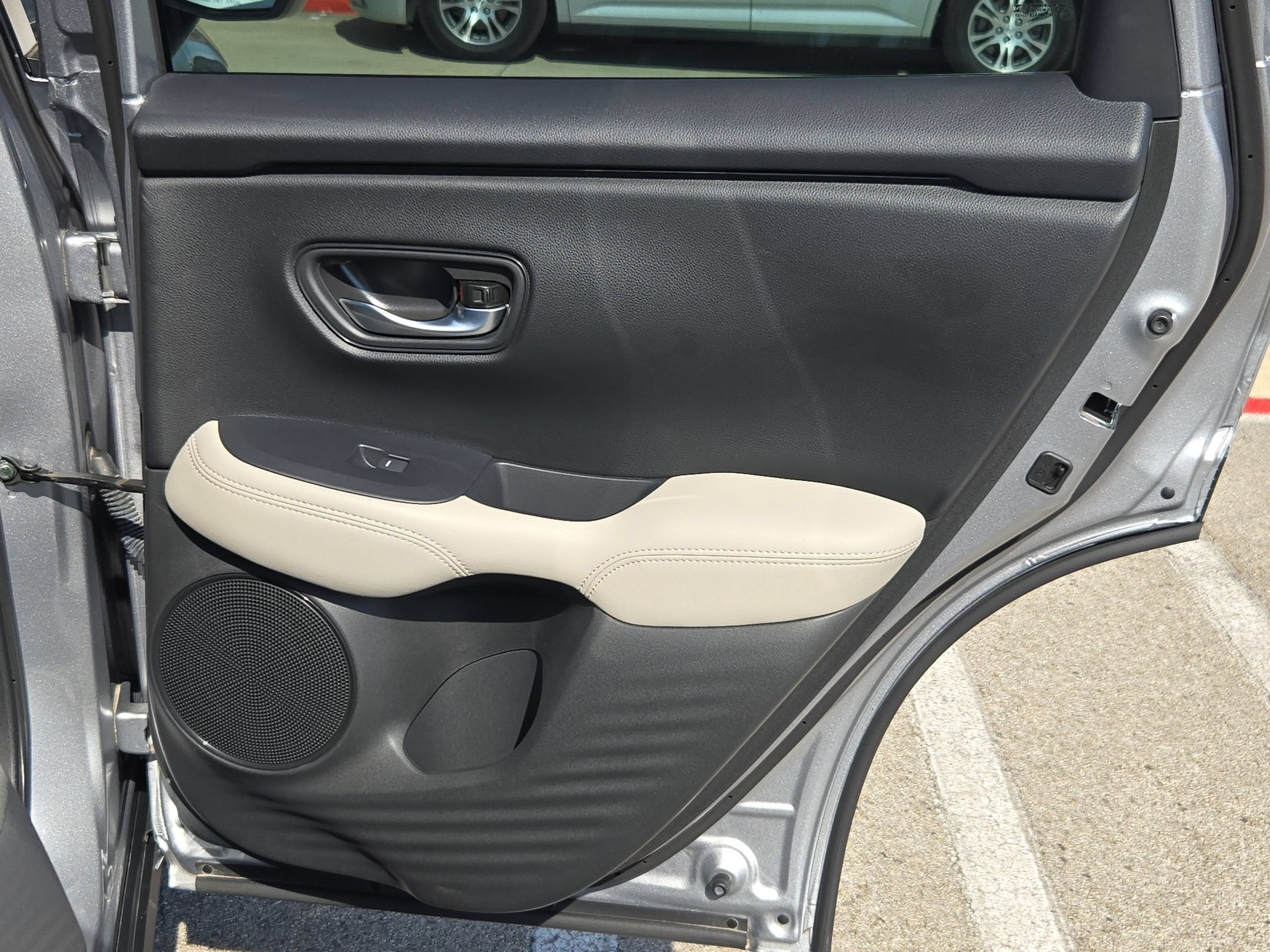 2025 Honda HR-V LX - Photo 26