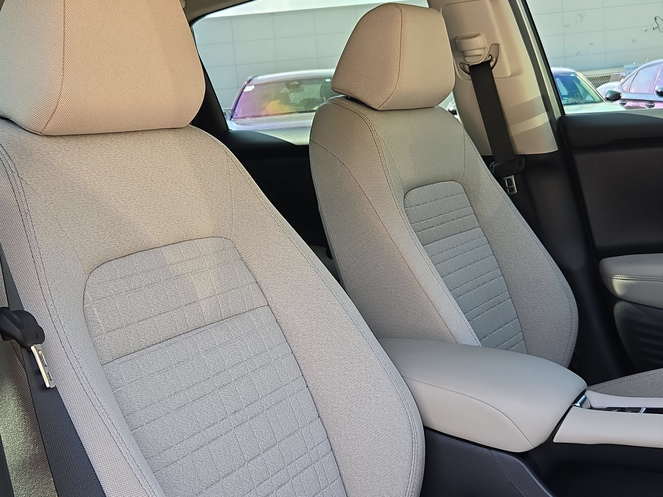 2025 Honda HR-V LX - Photo 29