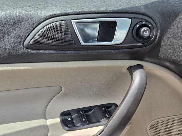 2016 Ford Fiesta SE