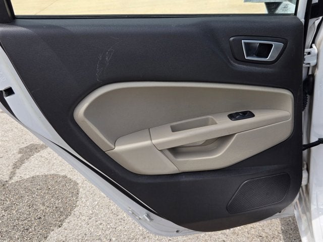 2016 Ford Fiesta SE