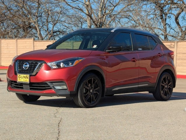 2020 Nissan Kicks SR
