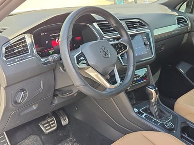 2022 Volkswagen Tiguan SE R-Line Black