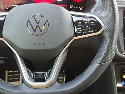 2022 Volkswagen Tiguan SE R-Line Black
