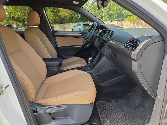 2022 Volkswagen Tiguan SE R-Line Black