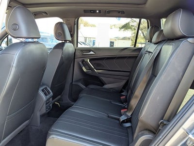 2022 Volkswagen Tiguan SE R-Line Black