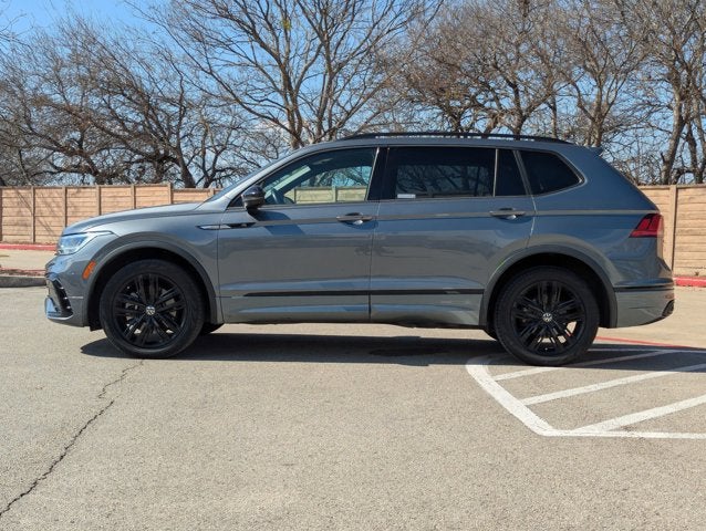 2022 Volkswagen Tiguan SE R-Line Black