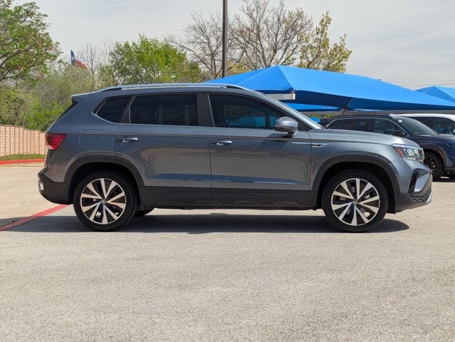 2023 Volkswagen Taos SE
