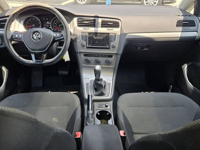 2016 Volkswagen Golf Base
