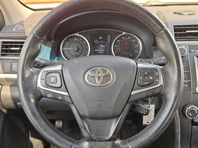 2017 Toyota Camry SE