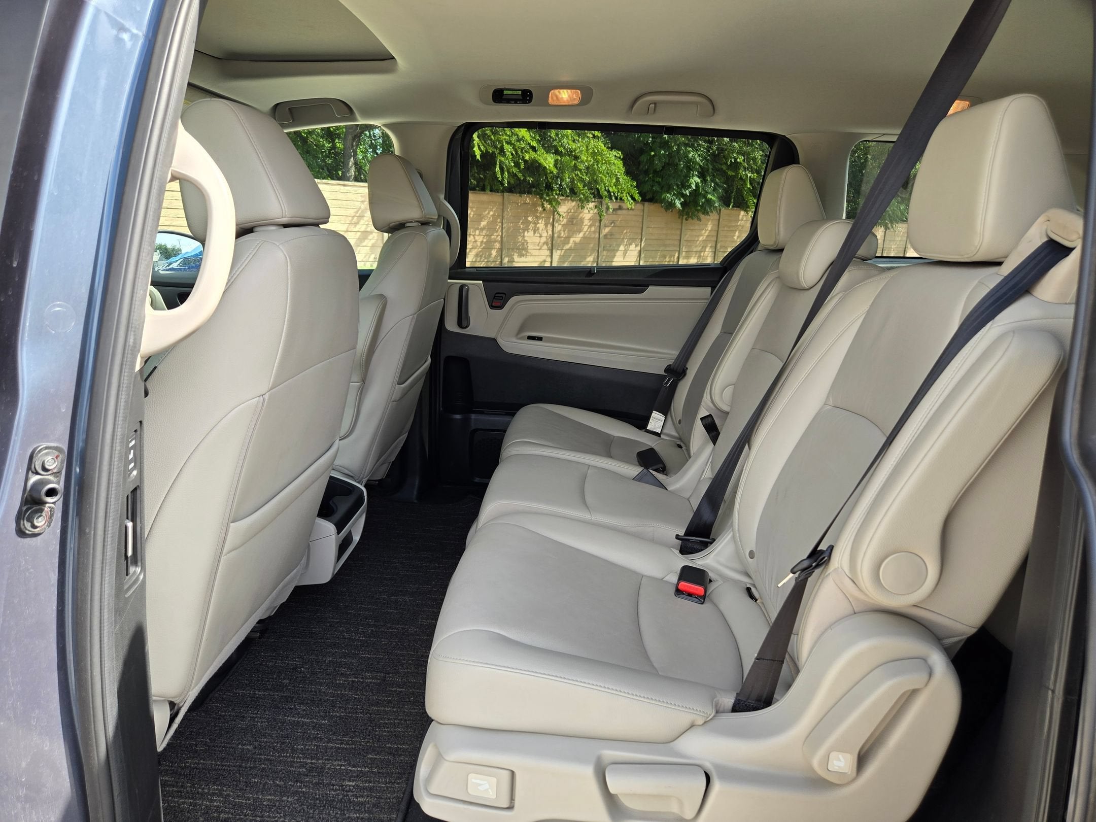 2025 Honda Odyssey EX-L - Photo 14