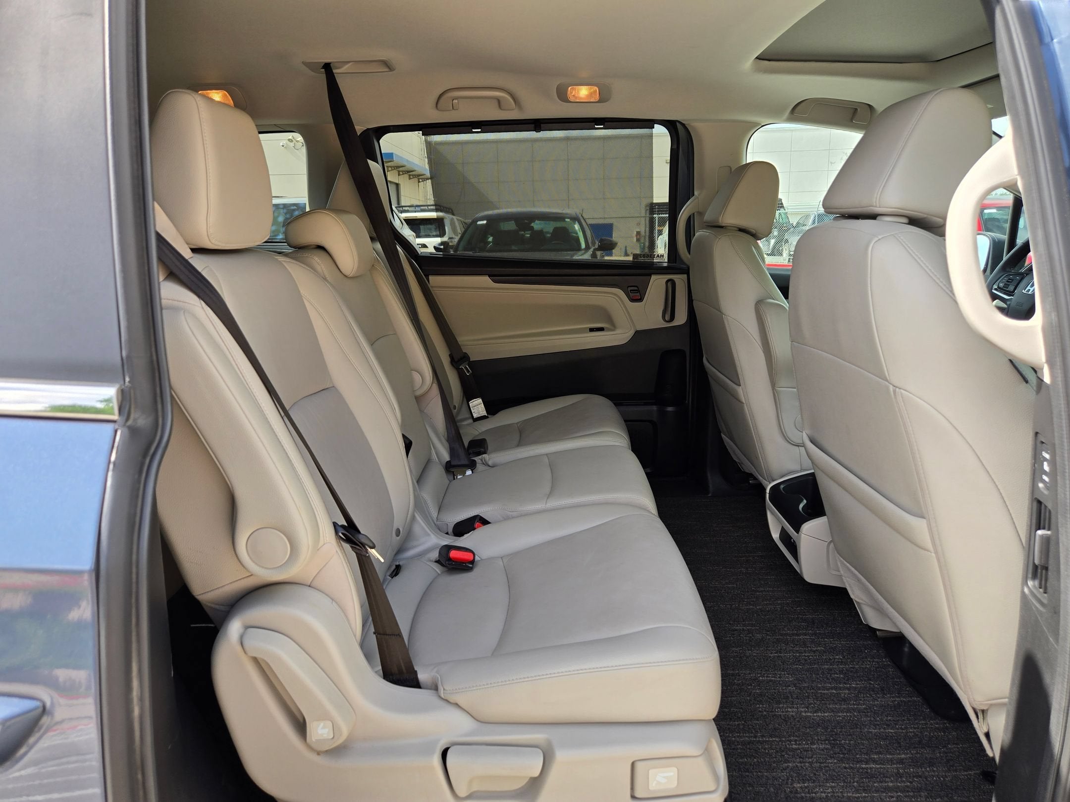 2025 Honda Odyssey EX-L - Photo 24