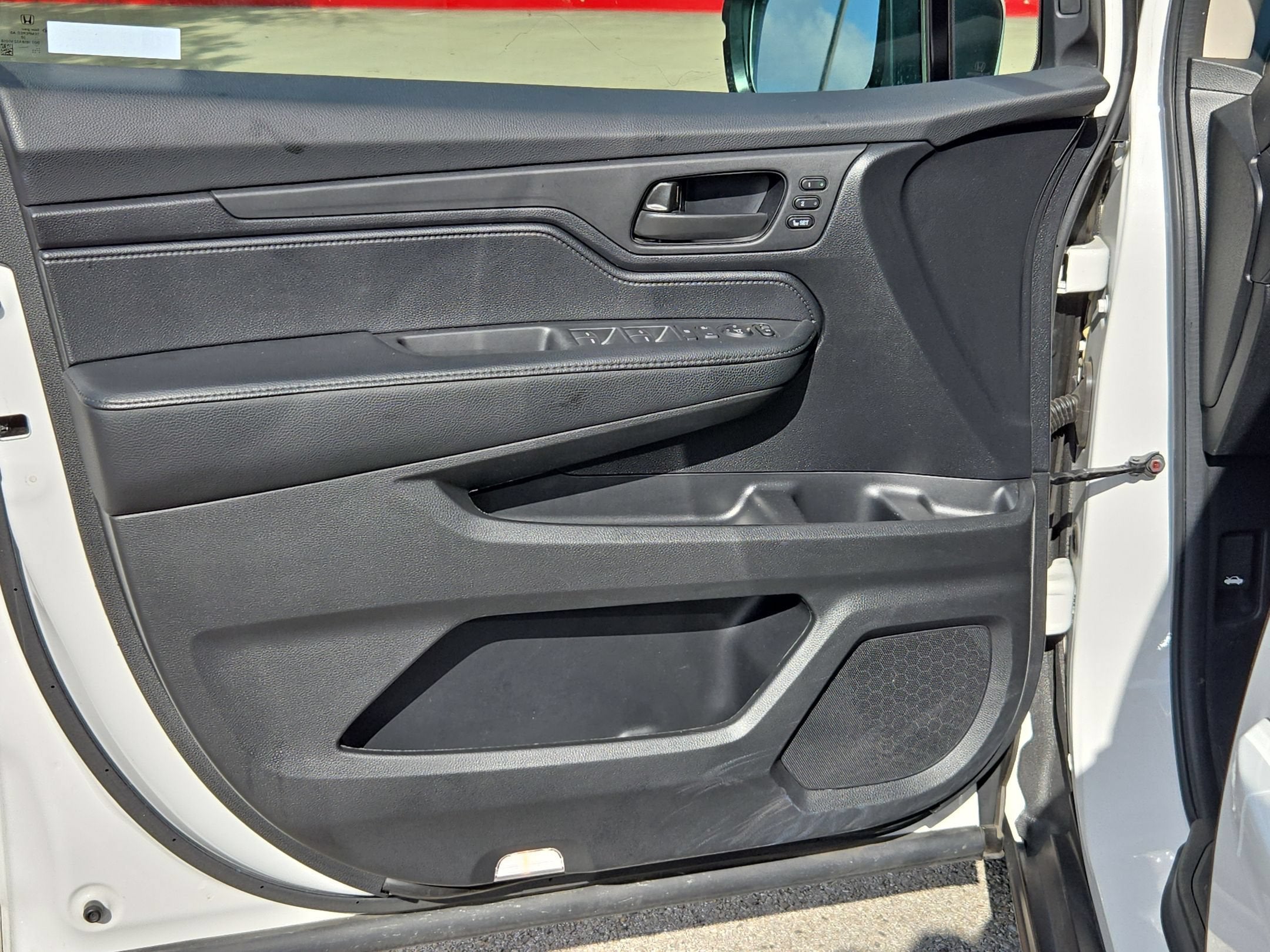 2025 Honda Odyssey EX-L - Photo 10