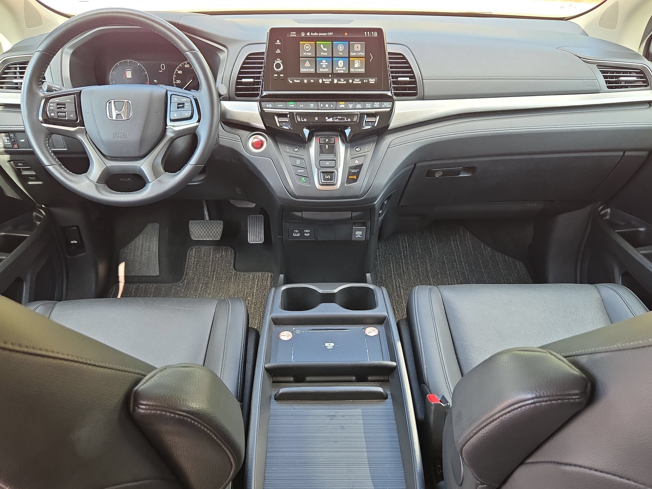 2025 Honda Odyssey EX-L - Photo 16