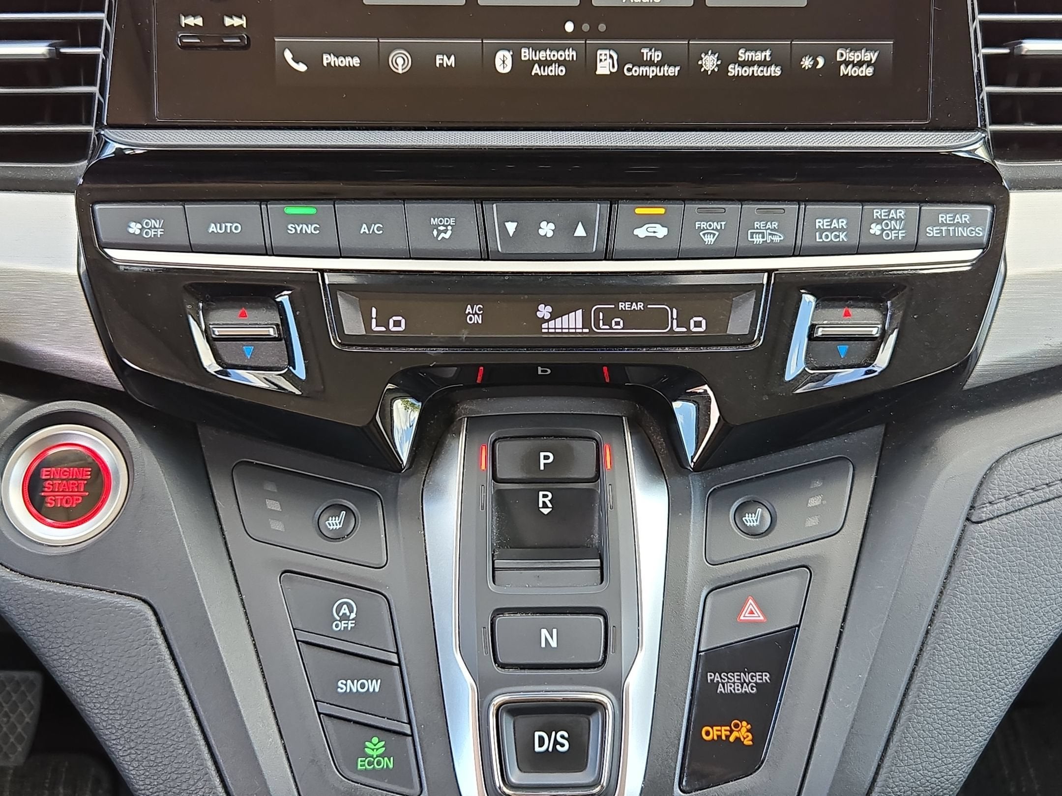 2025 Honda Odyssey EX-L - Photo 18