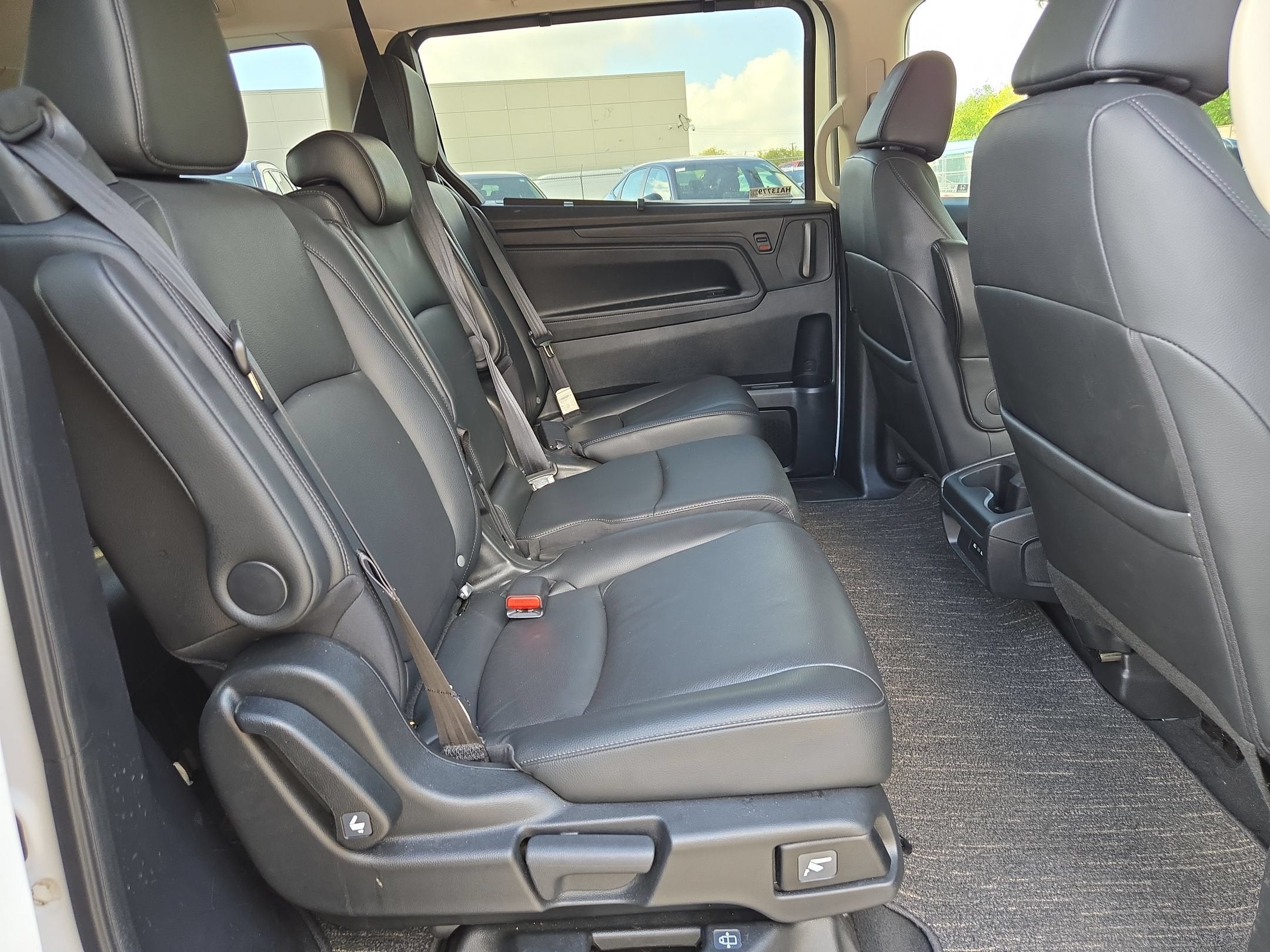 2025 Honda Odyssey EX-L - Photo 25