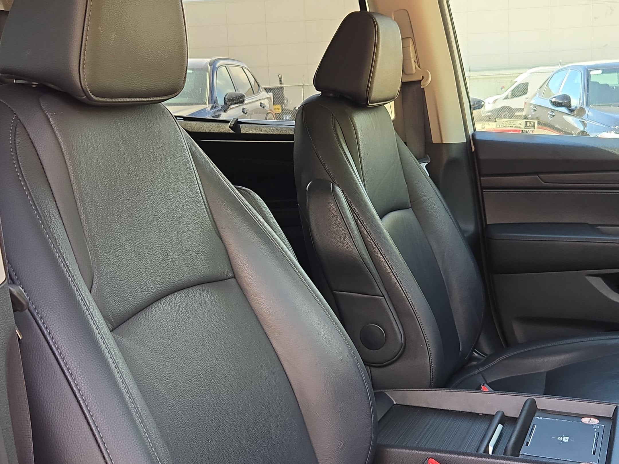 2025 Honda Odyssey EX-L - Photo 28