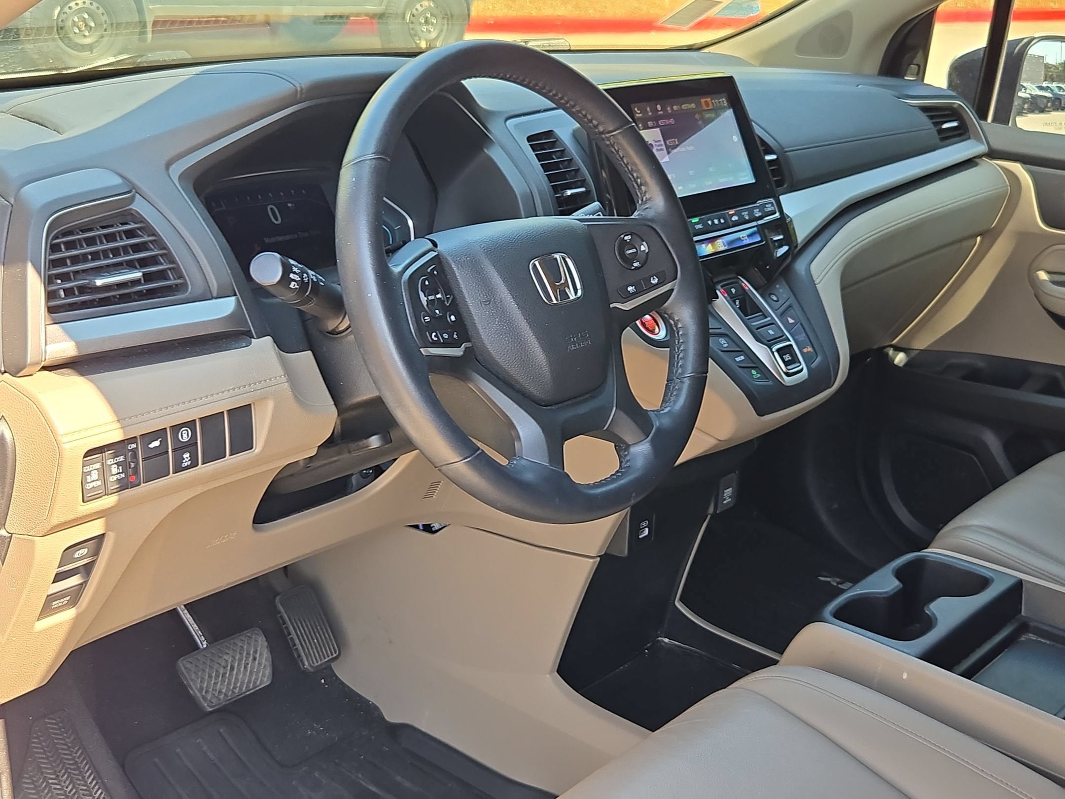 2024 Honda Odyssey EX-L - Photo 12