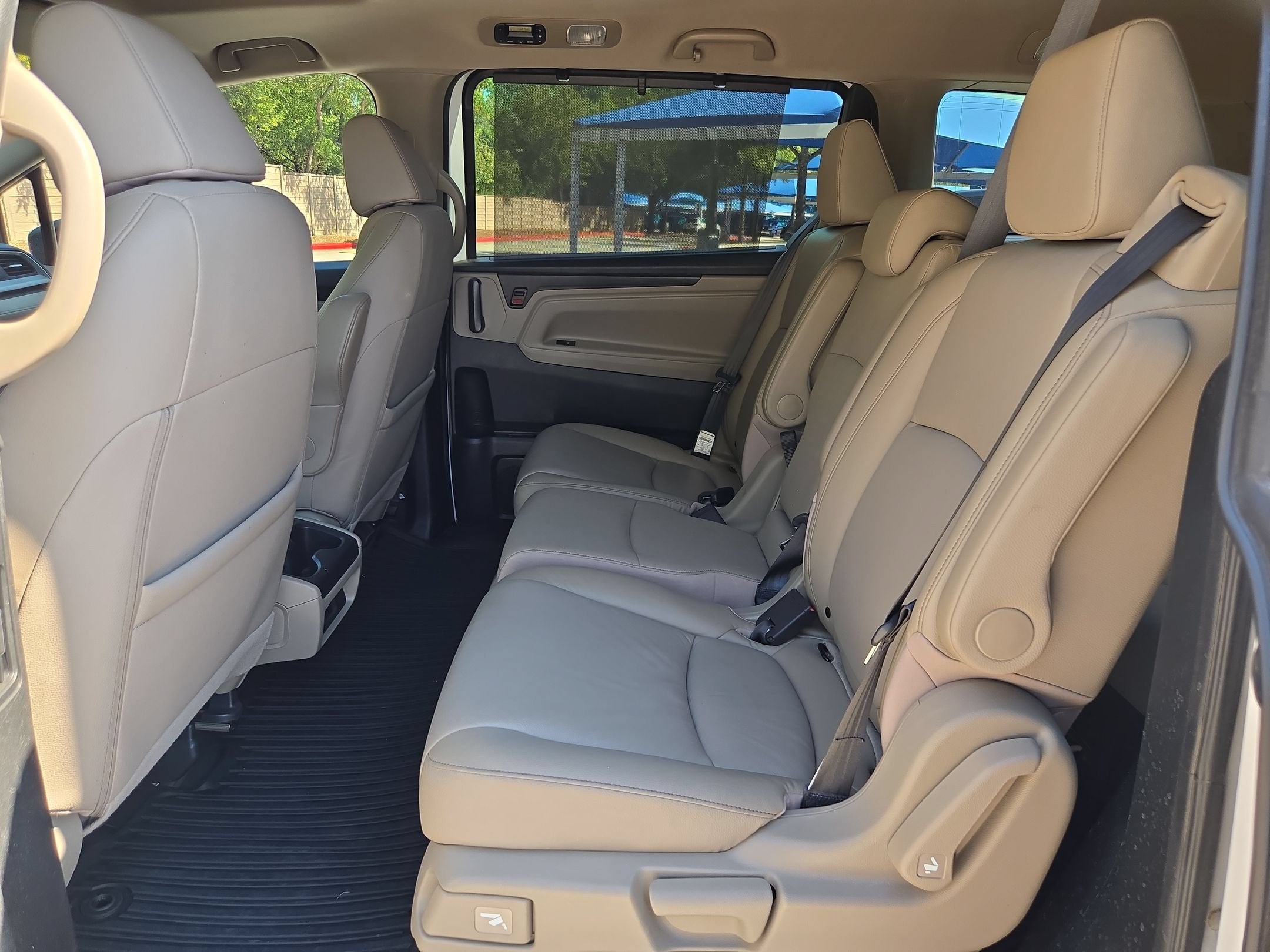 2024 Honda Odyssey EX-L - Photo 14