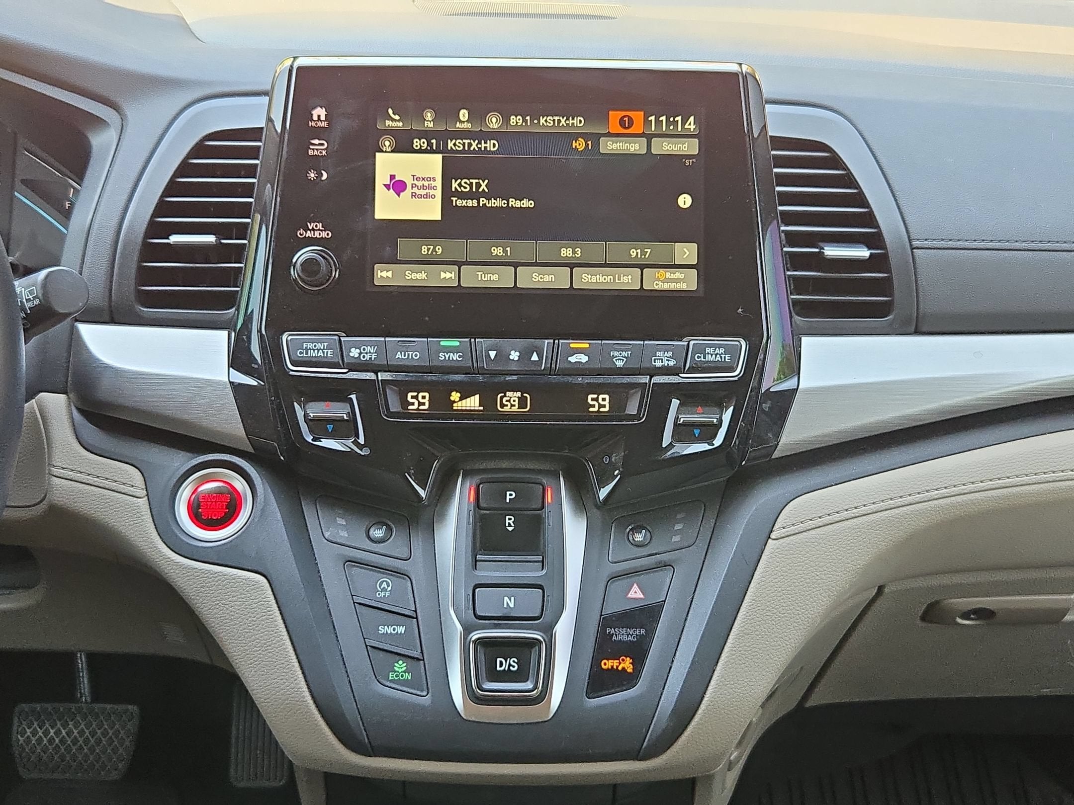 2024 Honda Odyssey EX-L - Photo 17