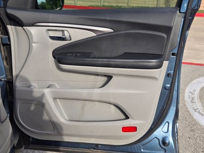 2016 Honda Pilot 2WD EX-L with Rear Entertainment System