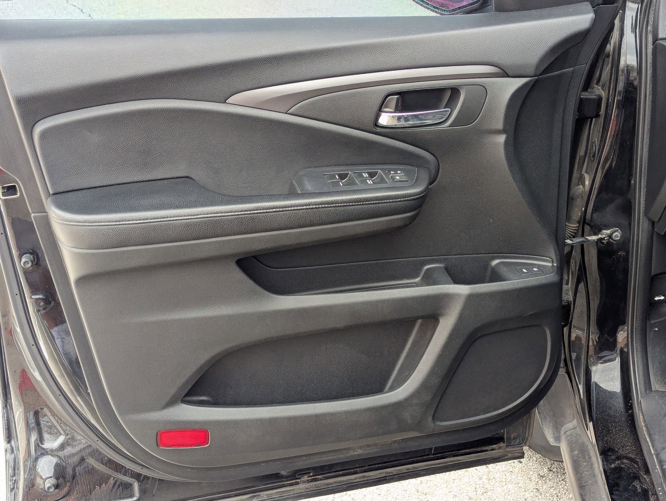 2017 Honda Pilot 2WD EX-L with Rear Entertainment System