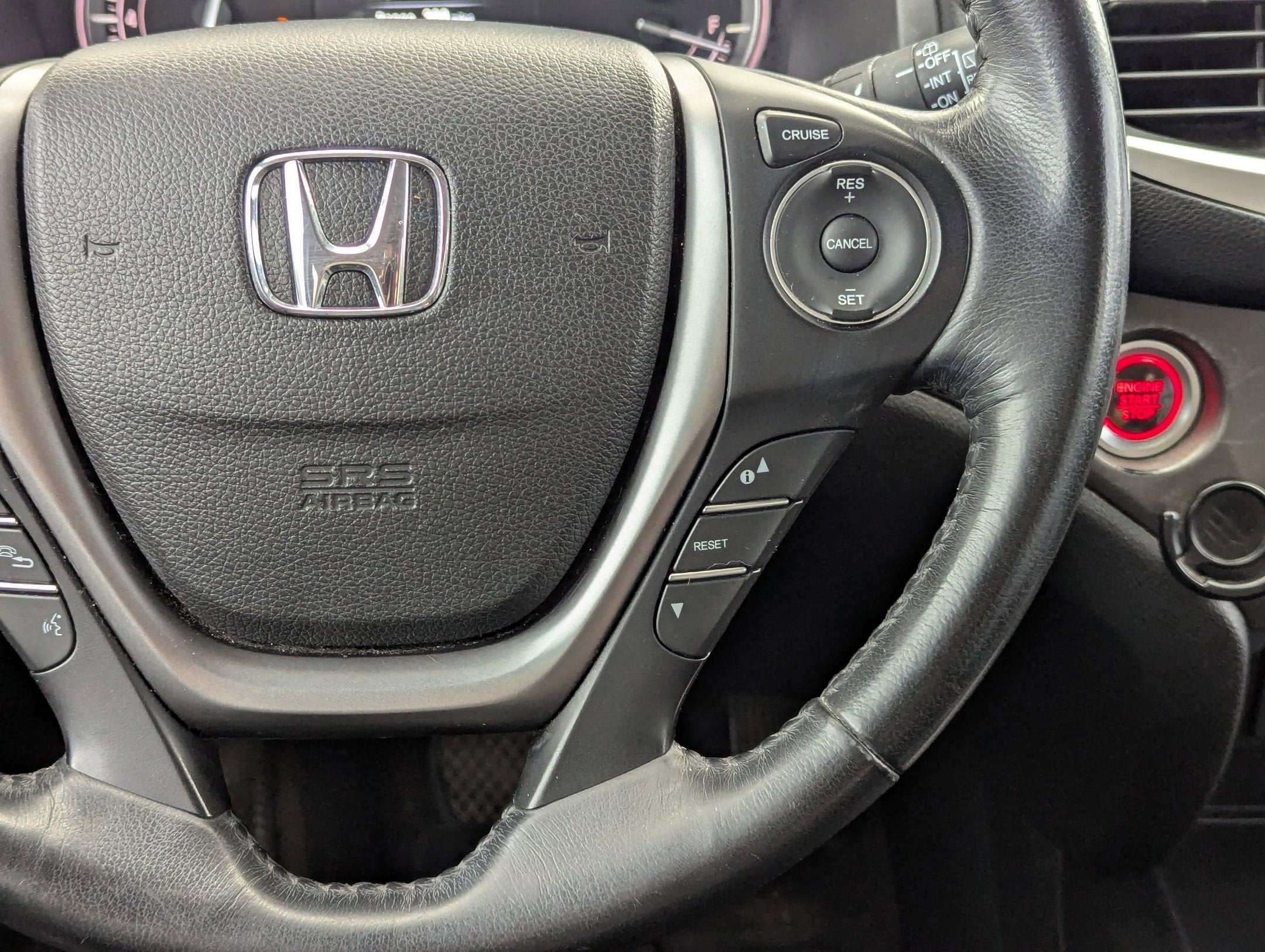 2017 Honda Pilot 2WD EX-L with Rear Entertainment System