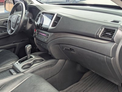 2017 Honda Pilot 2WD EX-L with Rear Entertainment System