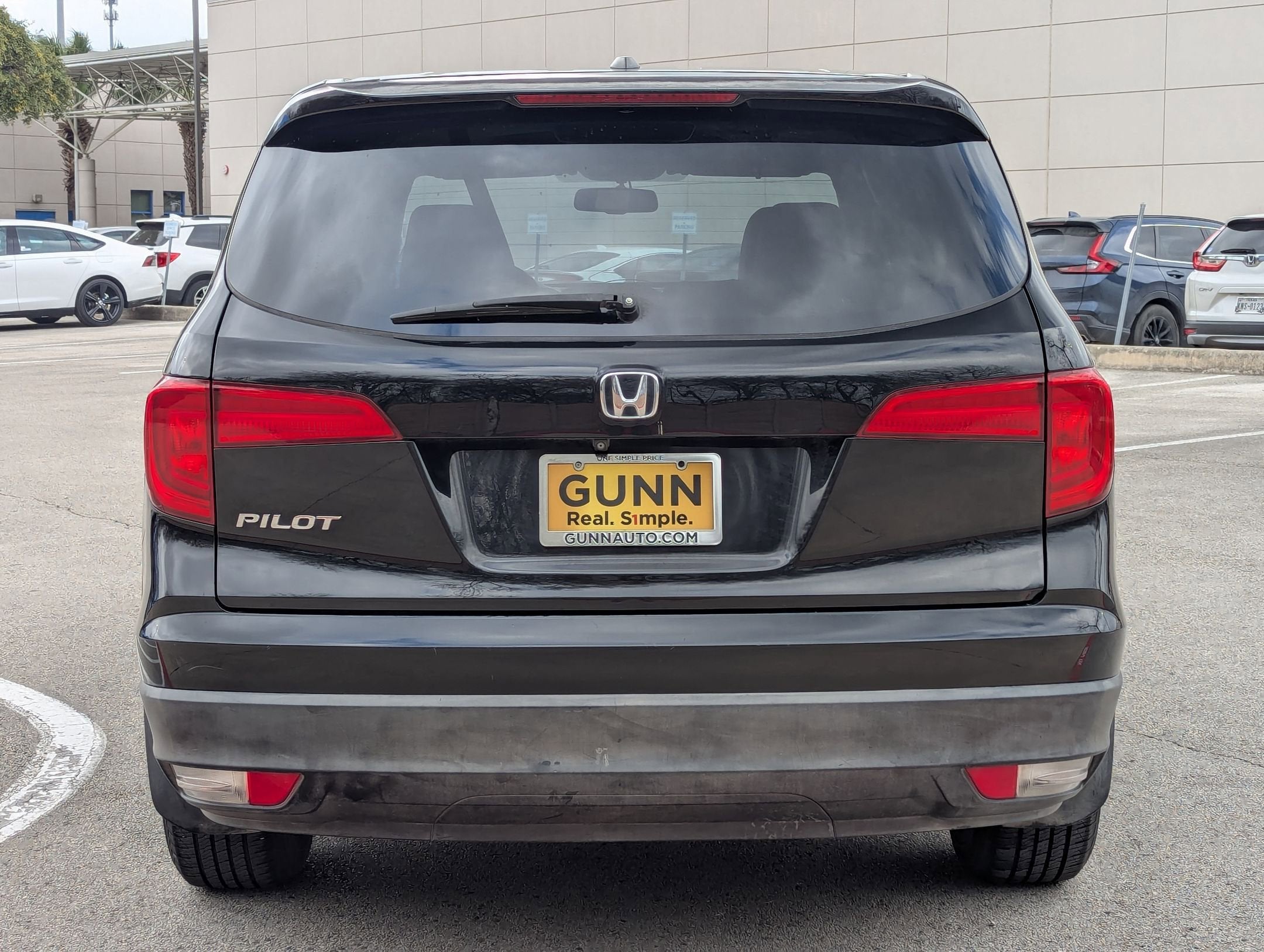 2017 Honda Pilot 2WD EX-L with Rear Entertainment System