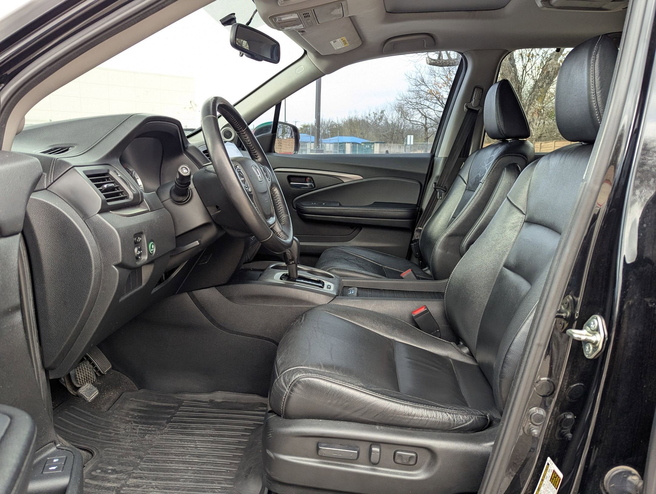 2017 Honda Pilot 2WD EX-L with Rear Entertainment System