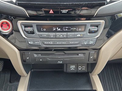 2019 Honda Pilot Touring 8-Passenger