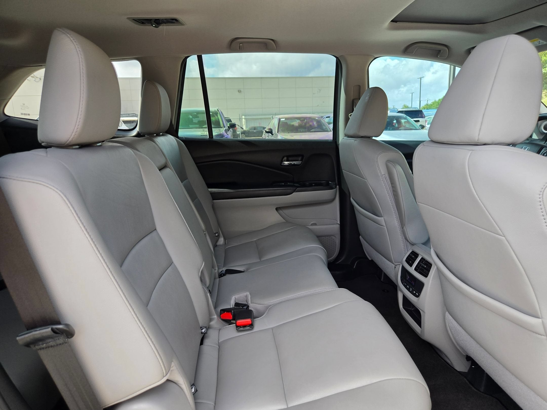 2018 Honda Pilot EX-L - Photo 25