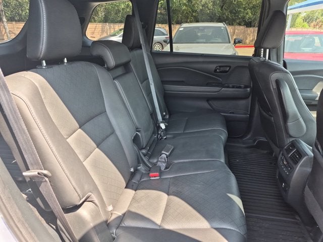 2023 Honda Passport Elite